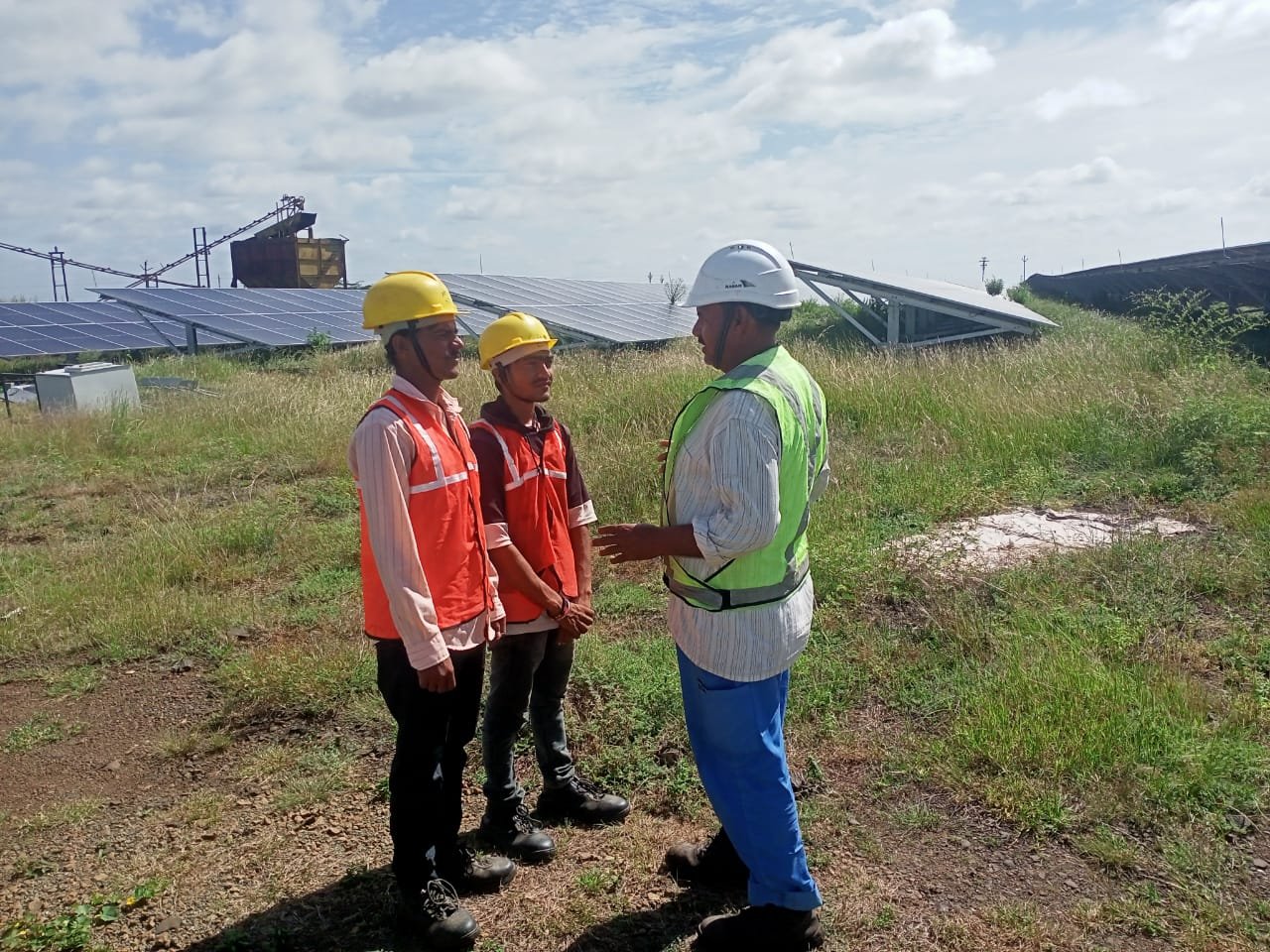 Solar project site team